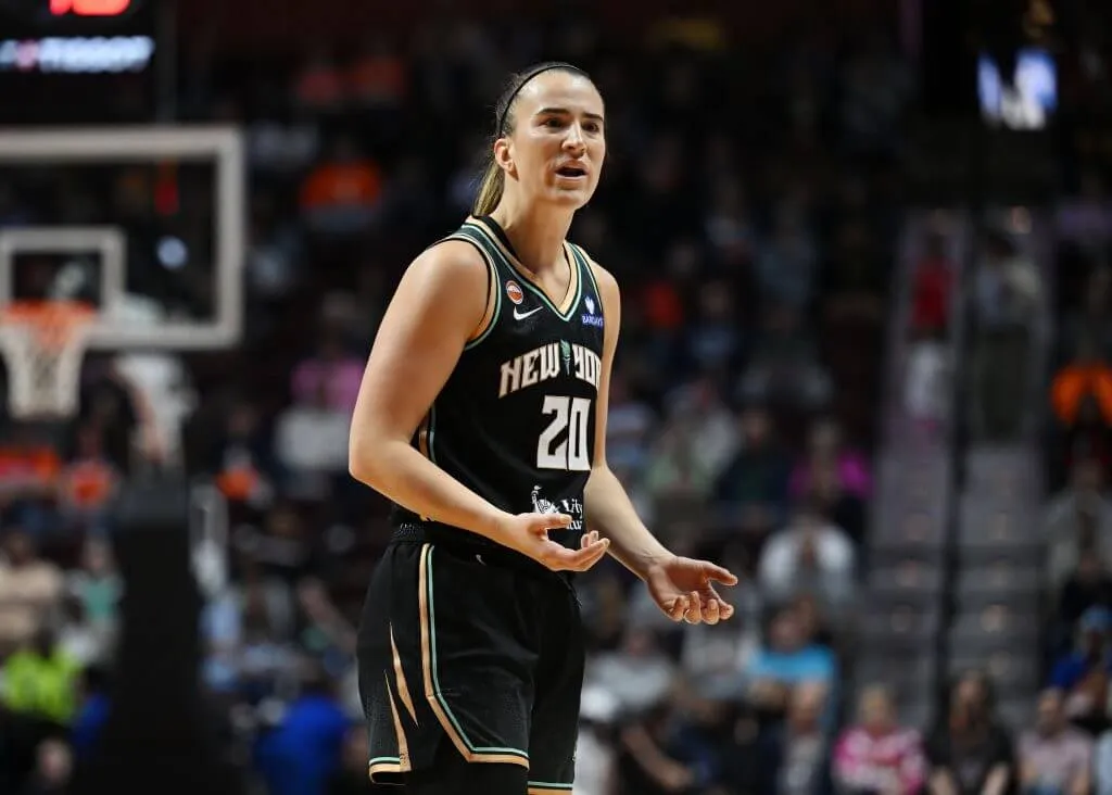 วิเคราะห์ความเสี่ยงเชิงกายวิภาค: Sabrina Ionescu กับภาวะข้อเท้าบิดเบี้ยวในเกมอุ่นเครื่องของ New York Liberty