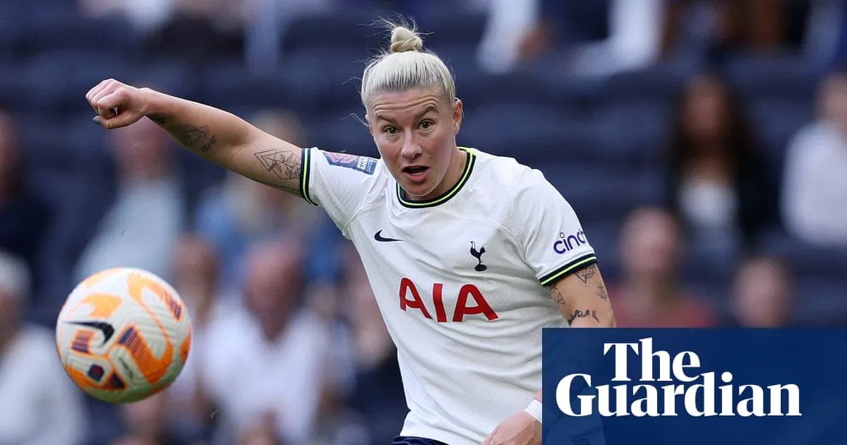 หยาดน้ำตาแห่งการจากลา: Bethany England ประกาศปิดม่านเส้นทางค้าแข้งกับ Tottenham อย่างเป็นทางการ