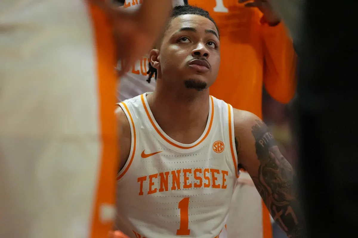 การประเมินความเสี่ยงและมูลค่าสัญญา: Texas คว้าตัว Amari Evans จากตลาด Transfer Portal