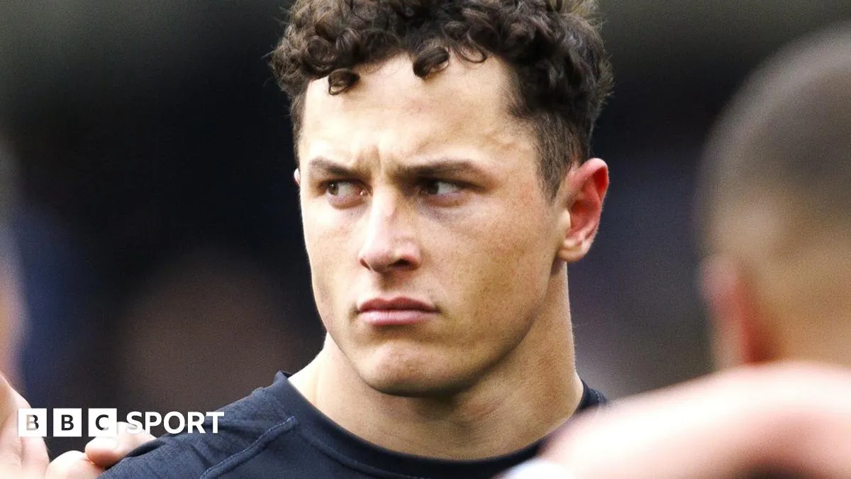 Arundell กับวิถีโค้งสู่มาตุภูมิ: การวิเคราะห์โครงสร้างพลศาสตร์ของ Bath ในวันแห่งเกียรติยศ
