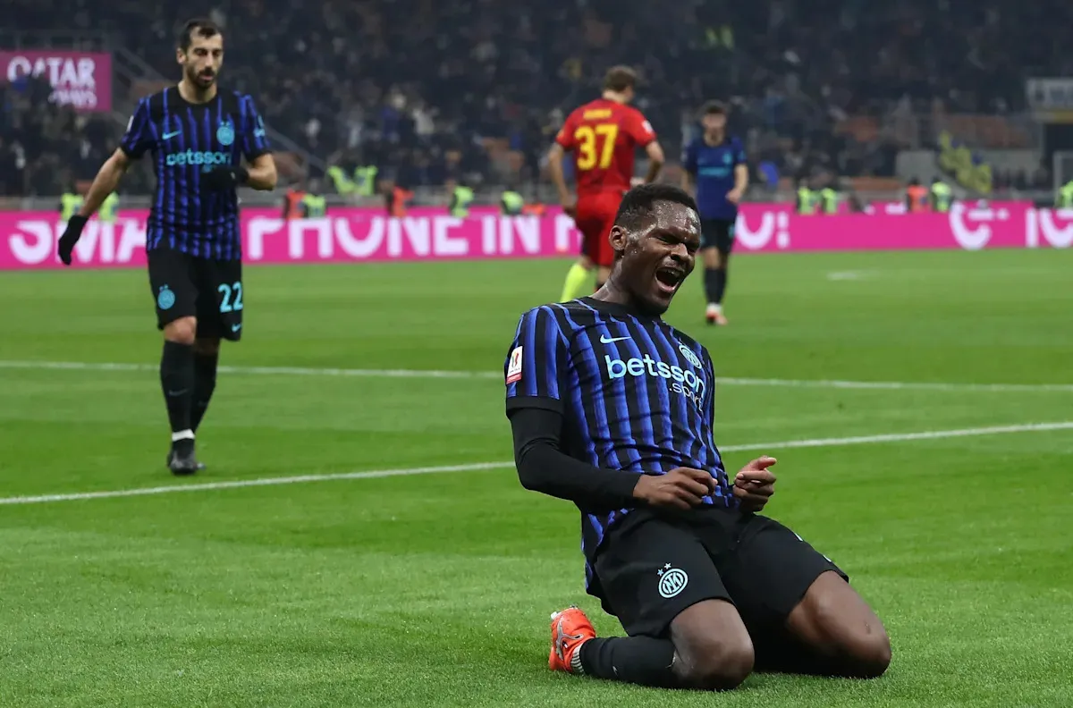 เงาที่ทอดยาวเหนือ San Siro: การเดิมพันครั้งสุดท้ายของ Ange-Yoan Bonny ในคืนชี้ชะตากับ Como