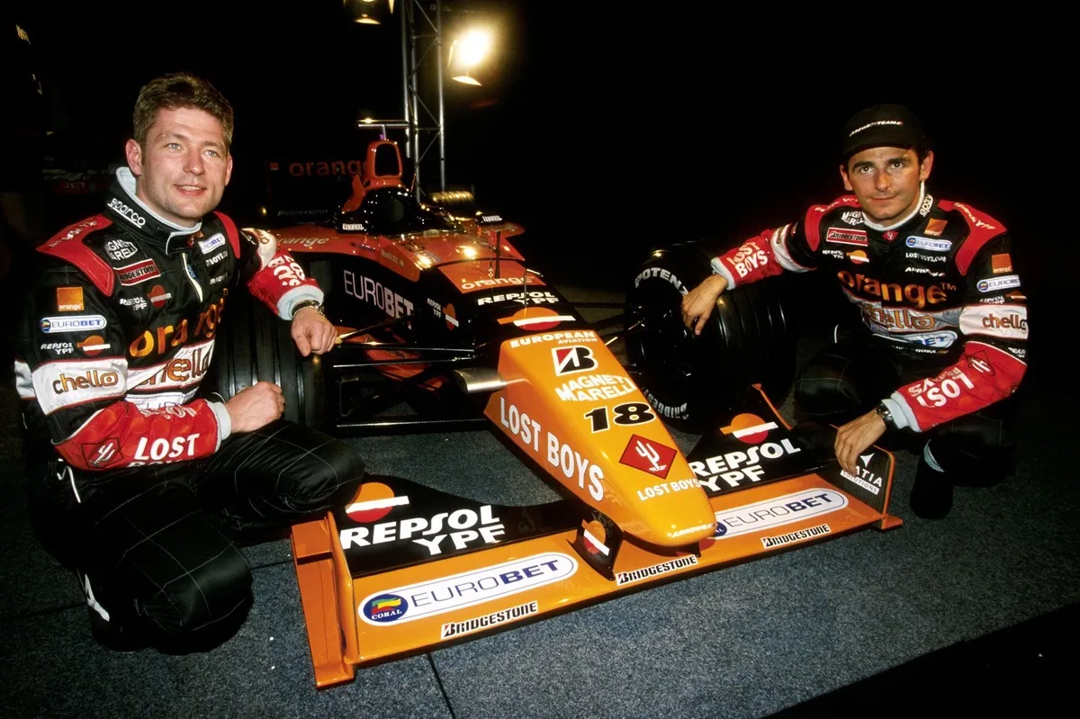 วิหคพลัดถิ่น: 10 สุดยอดนักขับจอมพเนจรแห่งยุคโมเดิร์น F1