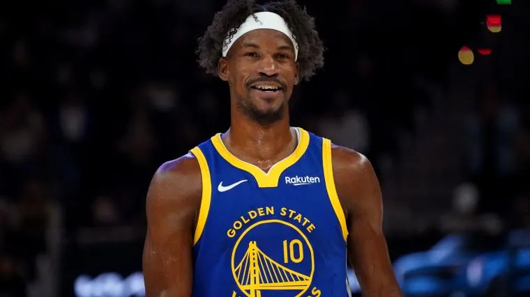 วิเคราะห์ความเสี่ยง: Golden State Warriors กับการแลกเปลี่ยนตัวที่อาจนำไปสู่ภาวะล้มละลายทางเพดานเงินเดือนเพื่อคว้าตัว Kawhi Leonard