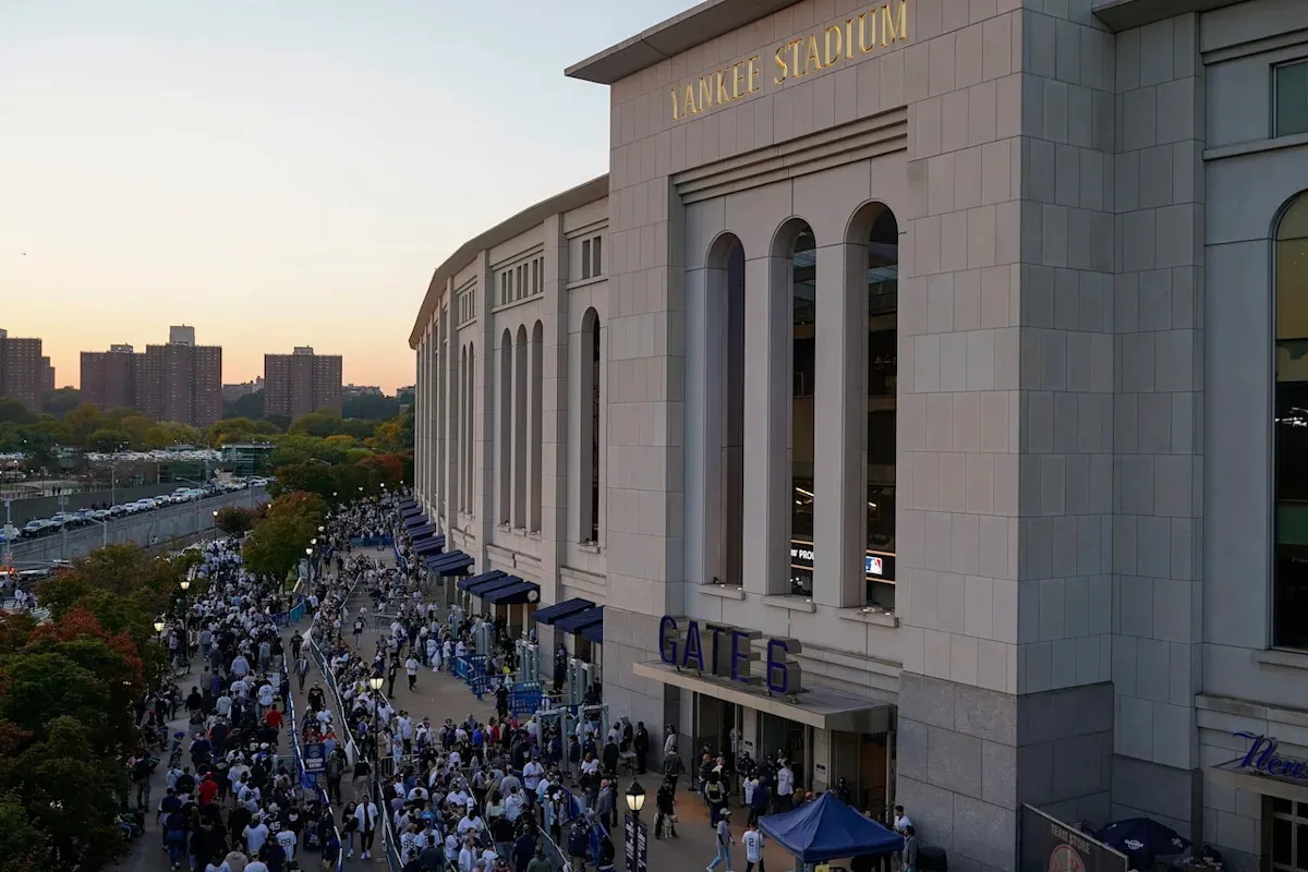 พิธีกรรมที่เลื่อนคล้อย: เมื่อ New York Yankees ปรับนาฬิกาแห่งโชคชะตาเพื่อการพักผ่อนที่ศักดิ์สิทธิ์