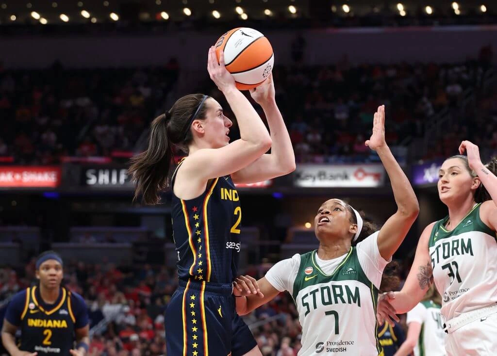 Caitlin Clark 2.0: การกลับมาของจอมเชือดในคราบสุภาพชนผู้พร้อมสยบทั้งลีก