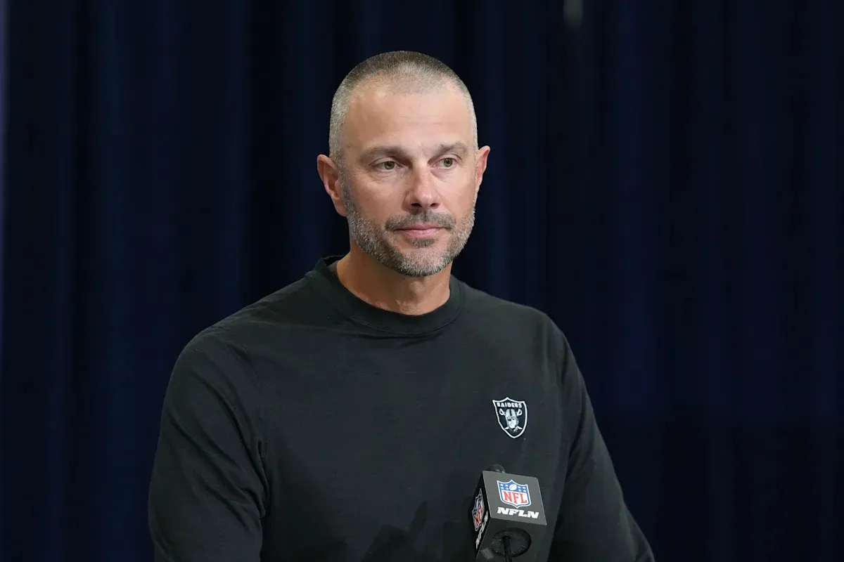 สำรวจพรรณไม้ในสวนแห่ง Las Vegas Raiders: เมล็ดพันธุ์ใดที่ยังขาดหายหลังฤดูกาลเพาะปลูก NFL Draft?