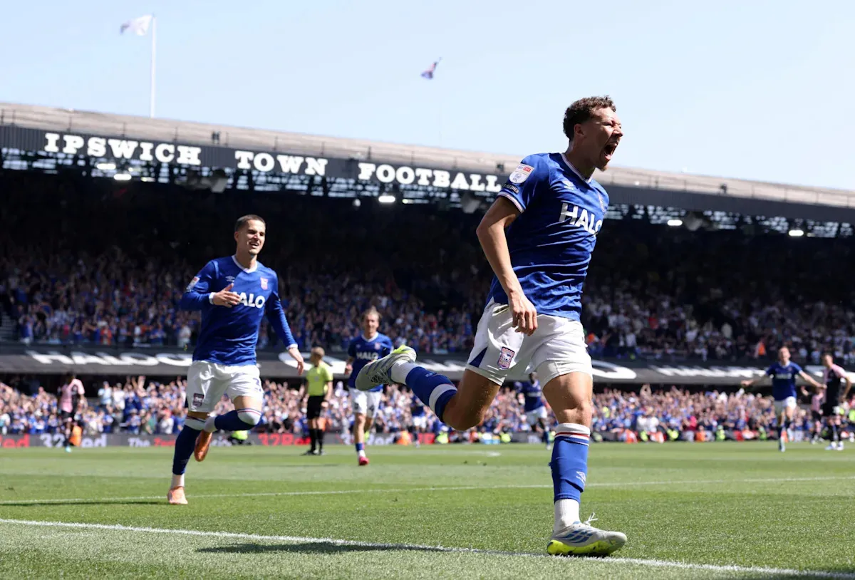 อาศิรวาทแห่งชัยชนะ: Ipswich Town จารึกประวัติศาสตร์คืนสู่หอเกียรติยศ Premier League ขณะที่วิมานของ Wrexham พังทลาย