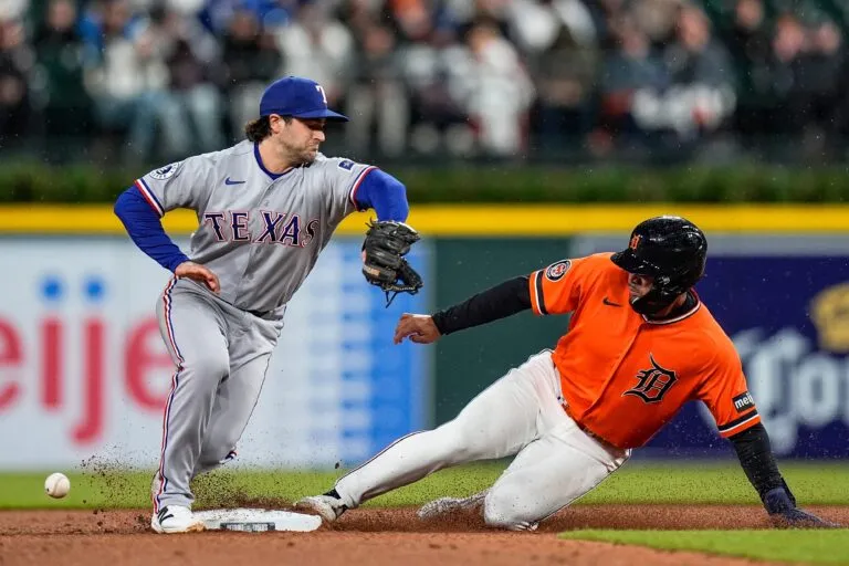 ปฐมบทแห่งความพยาบาท ณ Comerica Park: เมื่อ Rangers ท้าทายอำนาจ Tigers ภายใต้เงาแห่งโชคชะตา