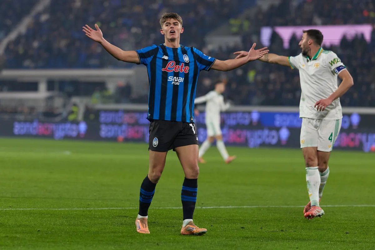 ศึกชิงพื้นที่ยุโรป! Roma ปะทะ Atalanta: เมื่อดราม่านอกสนามมันแซ่บกว่าฟอร์มการเล่น