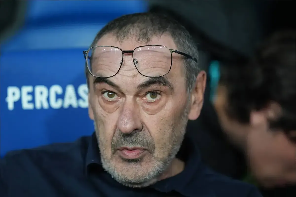 เงาแห่งศิลปินลูกหนัง: Maurizio Sarri กับโอกาสที่เหนือความคาดหมายในการสืบทอดบัลลังก์ของ Pep Guardiola ณ Manchester City