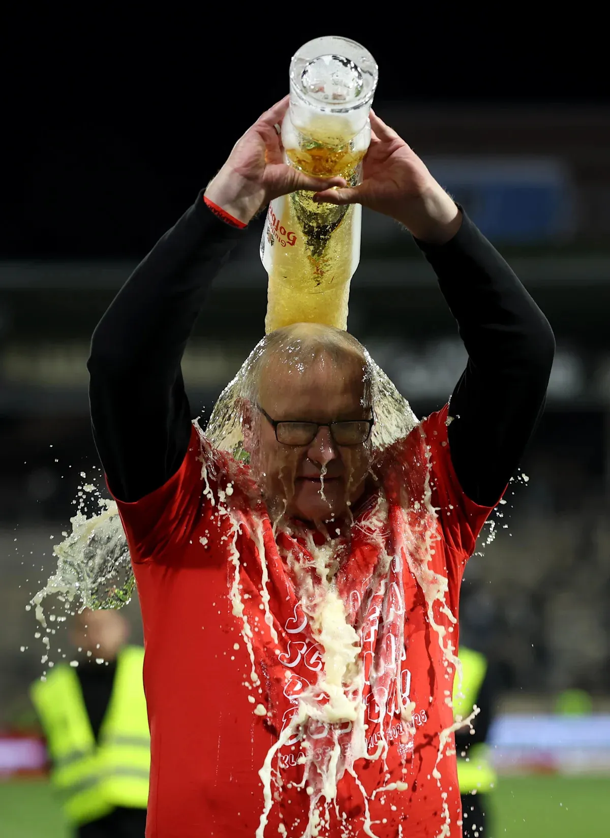 พันธสัญญาในเงามืด: เมื่อ Heidenheim ยอมจำนนเพื่อความอยู่รอดใต้ร่มเงาของ Bayern Munich