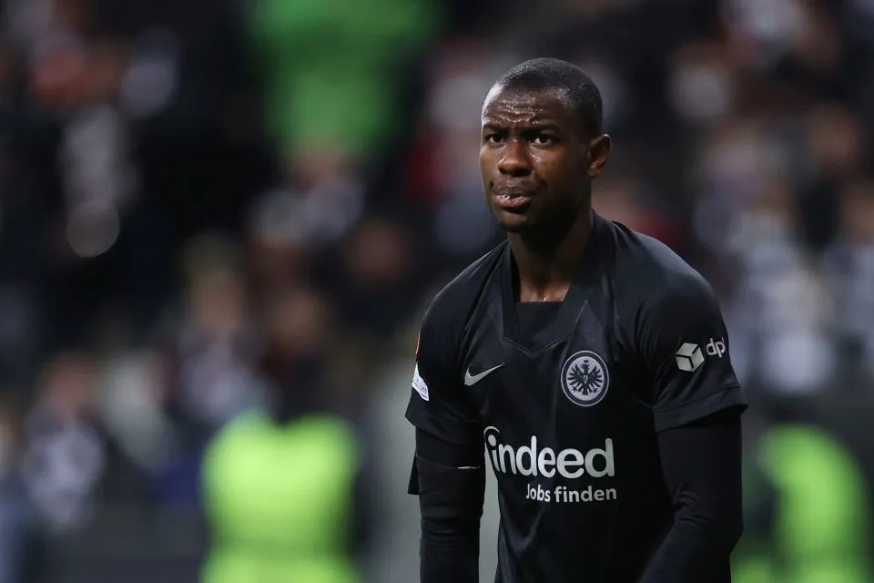โสดโปรยเสน่ห์! Evan Ndicka หักดิบเอเยนต์ส่วนตัว ท่ามกลางสายตาหิวกระหายของ Inter Milan