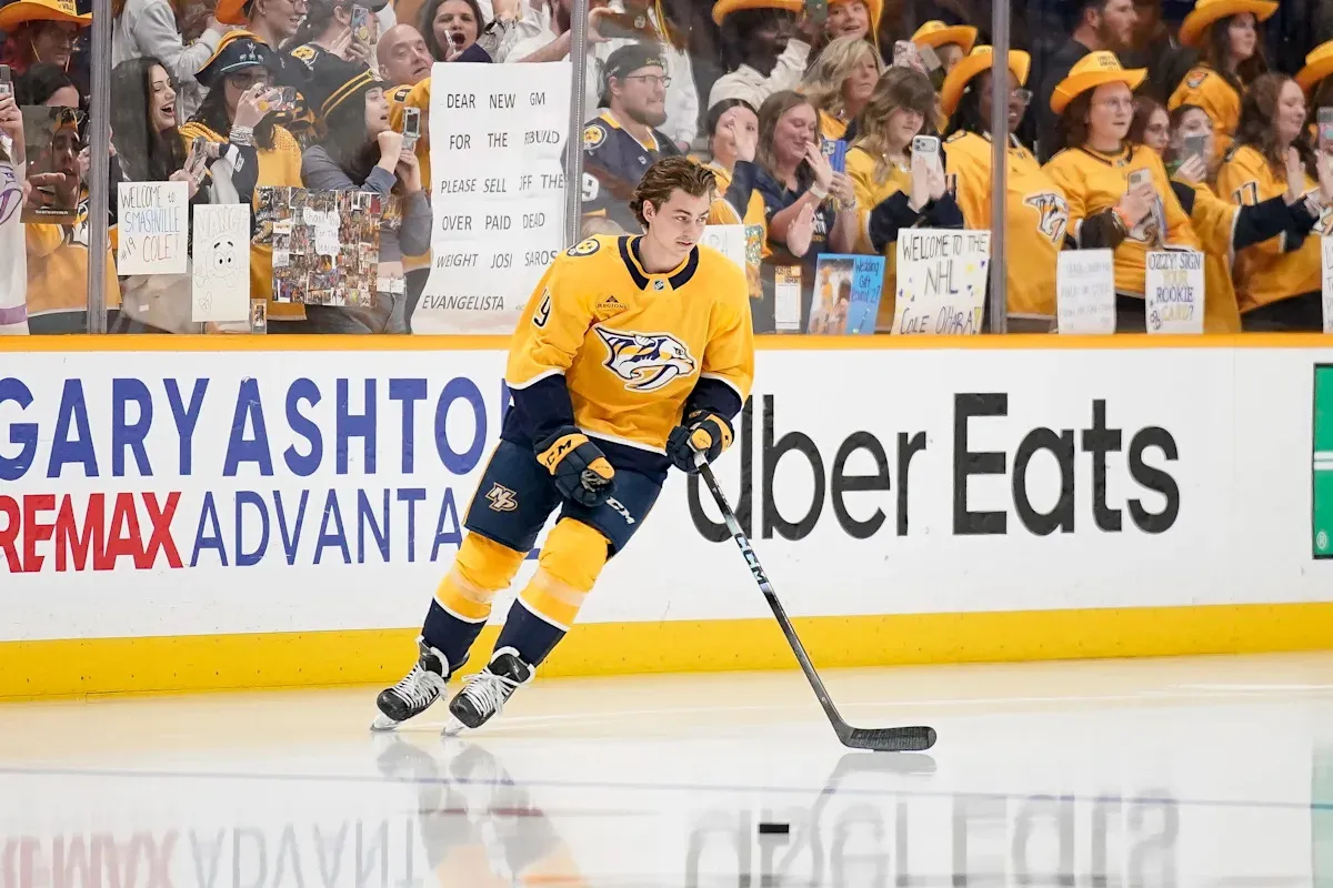 วินาทีที่ฝันกลายเป็นจริง: Cole O'Hara กับการประเดิม NHL สุดเหลือเชื่อ และแต้มแรกที่เคียงข้างตำนานอย่าง Steven Stamkos