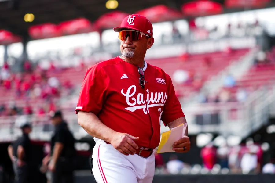โศกนาฏกรรมแห่งความพ่ายแพ้: Troy พลิกนรกฟาด Grand Slam ดับฝัน Louisiana ในศึก Sun Belt