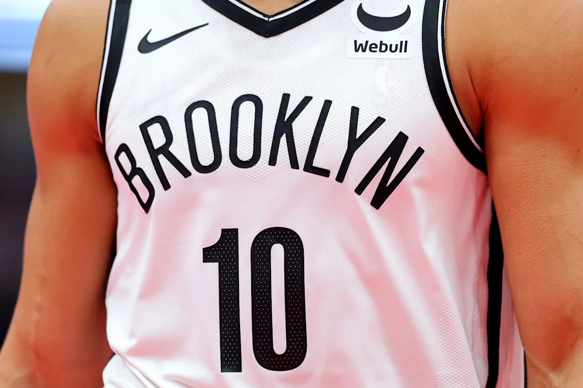 วิเคราะห์ความเสี่ยงและประวัติการดราฟต์: เมื่อ Brooklyn Nets ประเมินศักยภาพจาก Furman