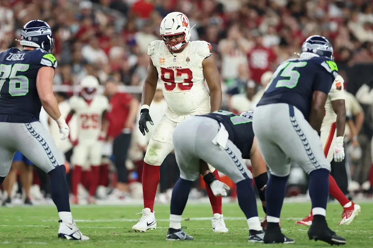การหวนคืนของพฤกษาเฒ่า: Jesse Minter ปลื้มปิติเมื่อ Calais Campbell เตรียมหยั่งรากลึกในผืนดินของ Ravens อีกครั้ง
