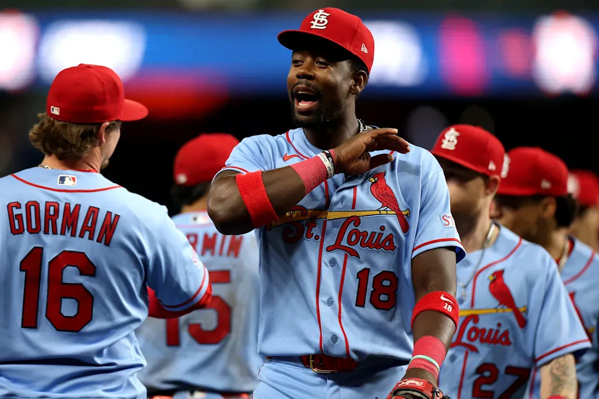 Jordan Walker กับบททดสอบรอยหมึก — เมื่อแฟน Cardinals แตกคอในความหวังและรอยร้าว