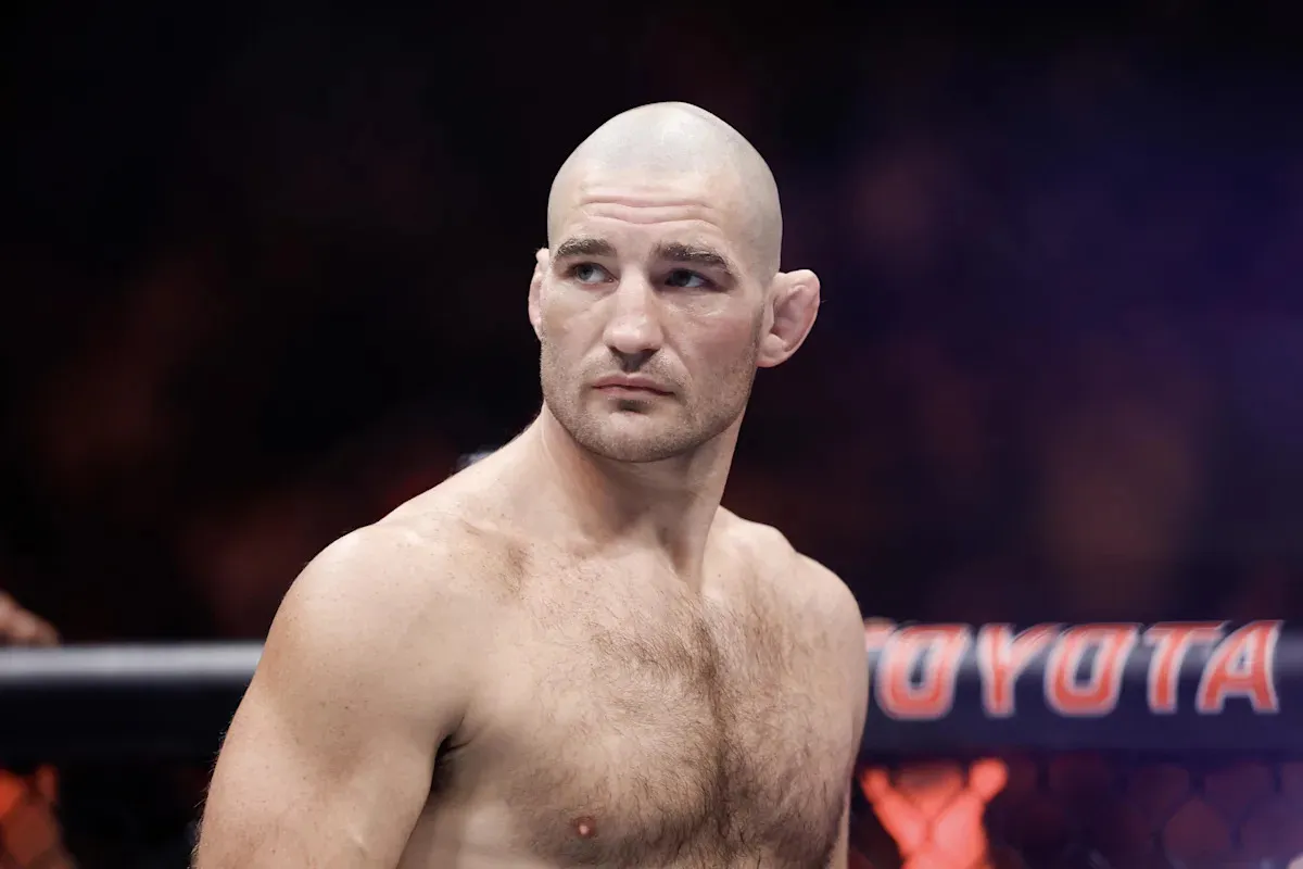 โหมโรงความวินาศ: ส่องกล้องมองความตายใน UFC 328 | Chimaev ปะทะ Strickland