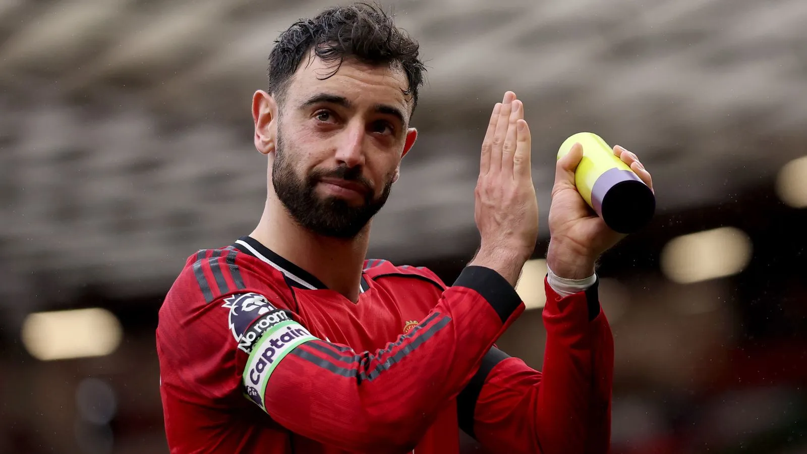 พันธสัญญาในเงามืด: Bruno Fernandes กับเหตุผลที่เขายังเลือกจมปลักอยู่กับความหวังที่ Old Trafford