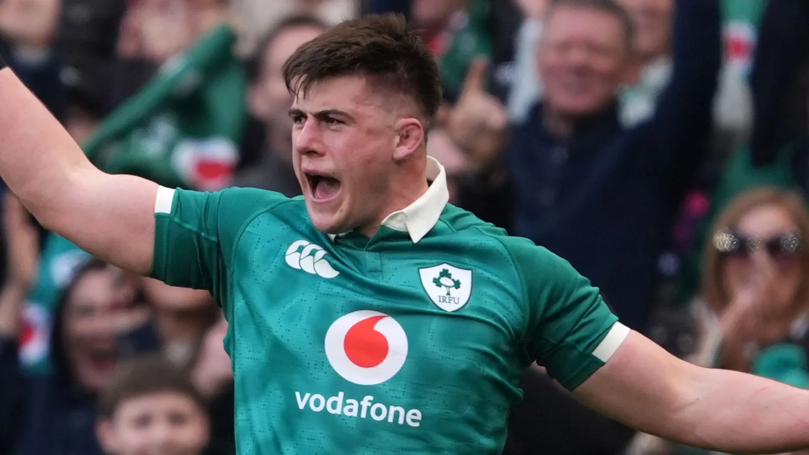 ต่อสัญญาเลือด: Ireland ล็อกตัวสี่ขุนพลบดขยี้เพื่อ Rugby World Cup 2027