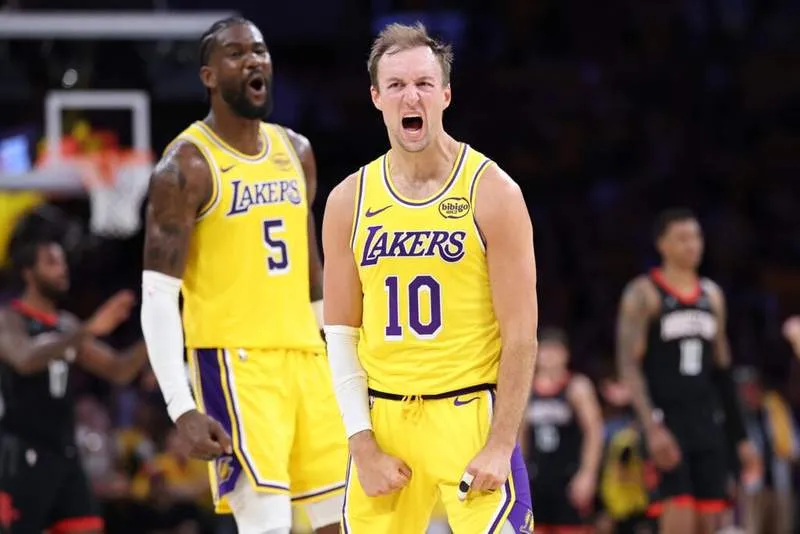 มหัศจรรย์มือปืนเลเซอร์: Luke Kennard กับค่ำคืนประวัติศาสตร์ที่แฟน Los Angeles Lakers รอคอยมานานกว่า 2 ทศวรรษ