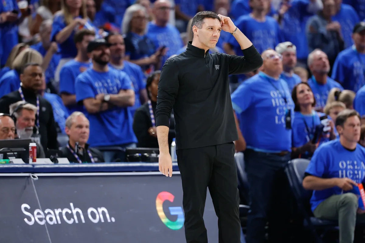 การประเมินความเสี่ยงใน Game 2: Mark Daigneault จะปรับโครงสร้าง Lineup ของ OKC เพื่อลด Liability ต่อ Spurs หรือไม่?