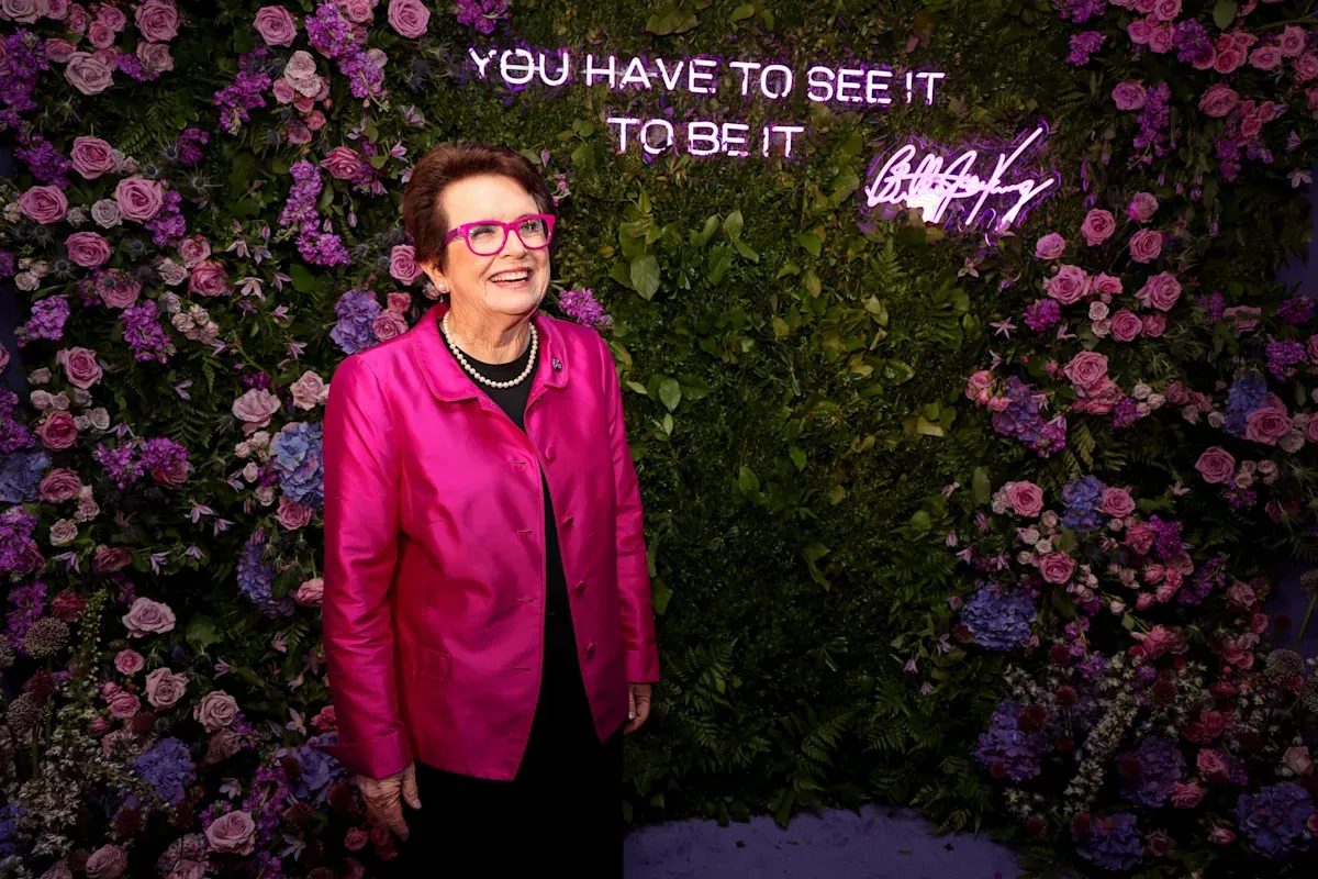 Billie Jean King ในวัย 82 ปี: ปิดแมตช์ที่ยาวนานที่สุดด้วยปริญญาประวัติศาสตร์