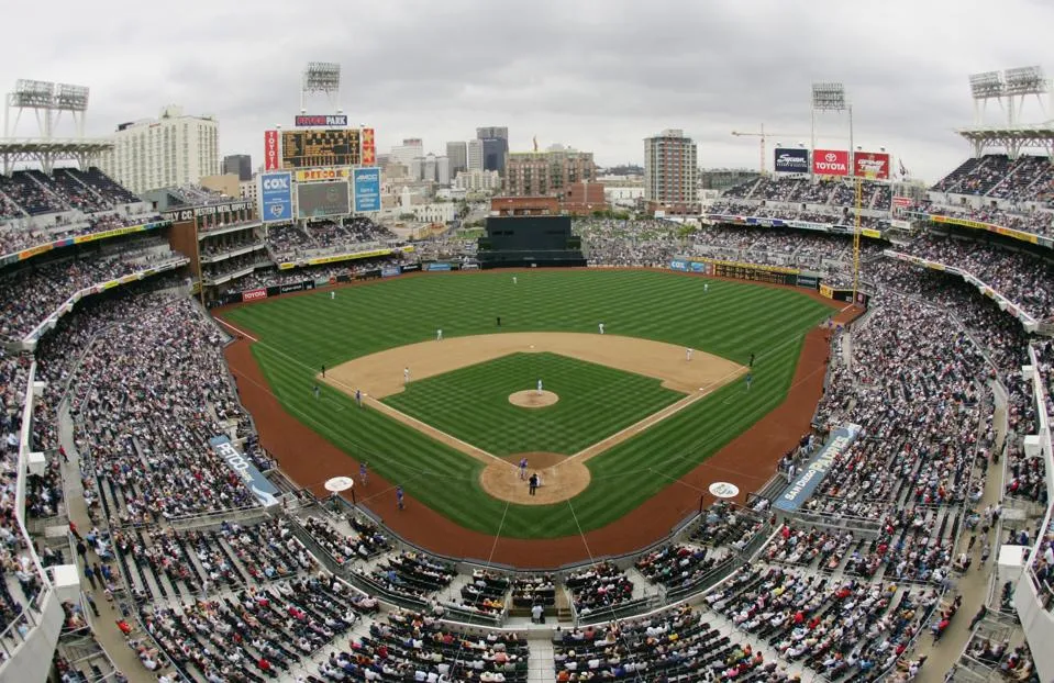 การตรวจสอบงบดุลและมูลค่าสินทรัพย์: ดีลการขาย San Diego Padres ที่จ่อทำลายสถิติสูงสุดในประวัติศาสตร์