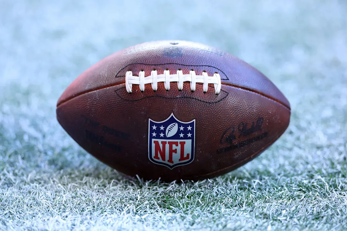 เงาที่เหลือจากกระดานดราฟต์: บันทึกแข้งนอกสายตาของ Iowa ในสมรภูมิ NFL