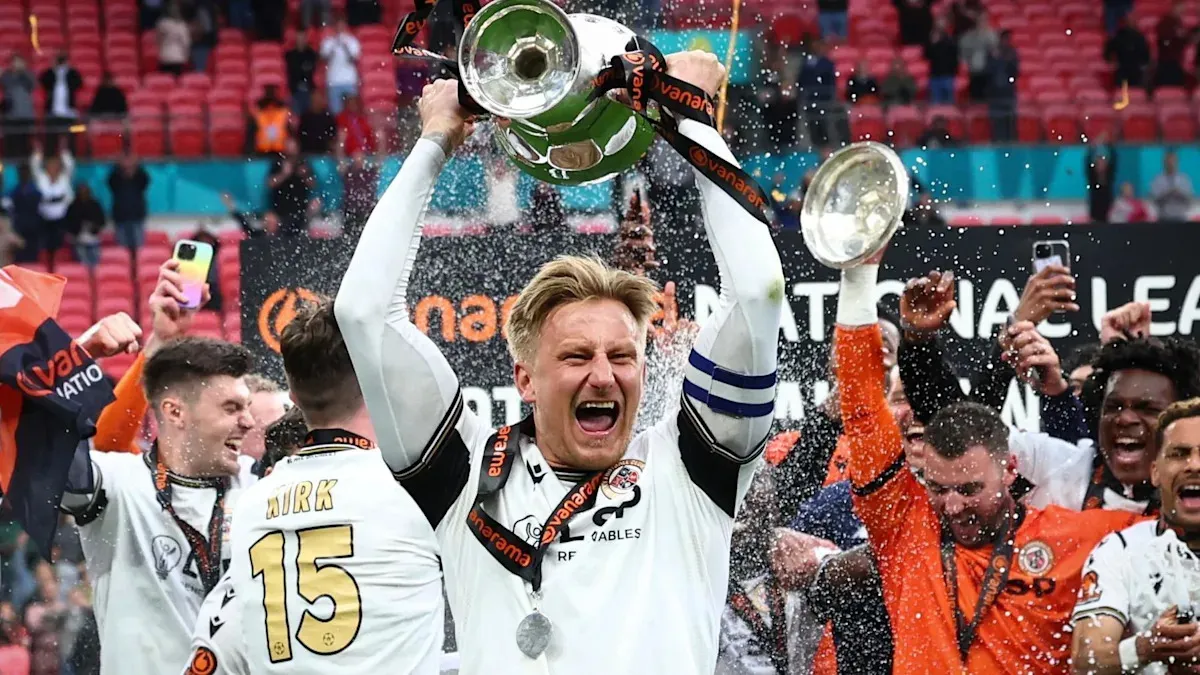 ปิดตำนานกัปตันกระดูกเหล็ก! Byron Webster เตรียมอำลา Bromley หลังจบเกมดวล Walsall วันเสาร์นี้