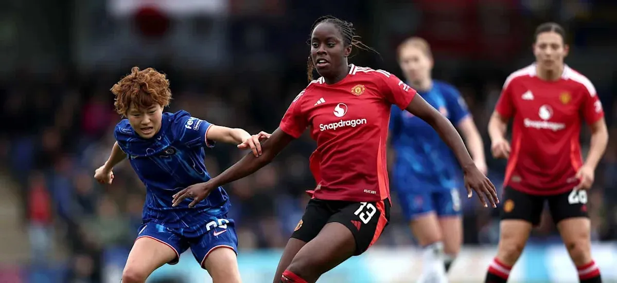 เงาที่ทอดยาวในคืนที่ไร้ชัย: Simi Awujo กับการร่ายรำท่ามกลางความปราชัยต่อ Brazil