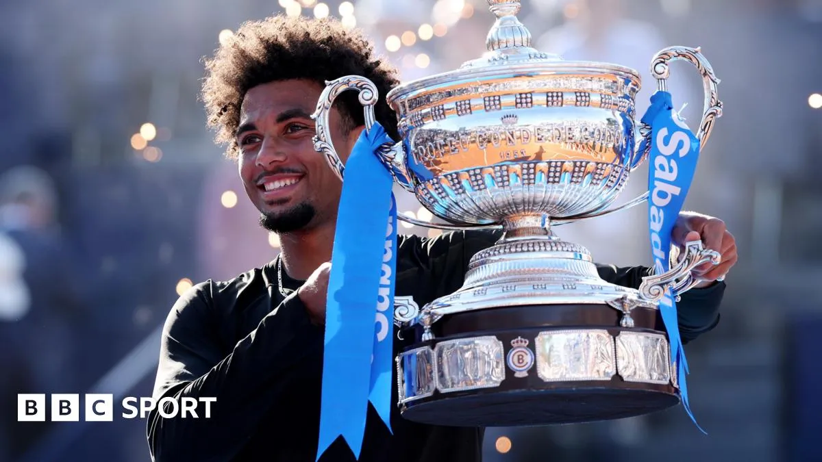 Arthur Fils บดขยี้ Andrey Rublev คว้าแชมป์ Barcelona: การวิเคราะห์ความเสถียรของระบบหลังการฟื้นฟูโครงสร้าง