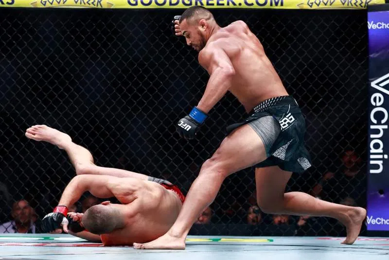 เจาะแท็กติก Alex Pereira วิเคราะห์ความพ่ายแพ้ Jiri Prochazka ใน UFC 327: ‘วิถีซามูไรกลายเป็นจุดอ่อน’