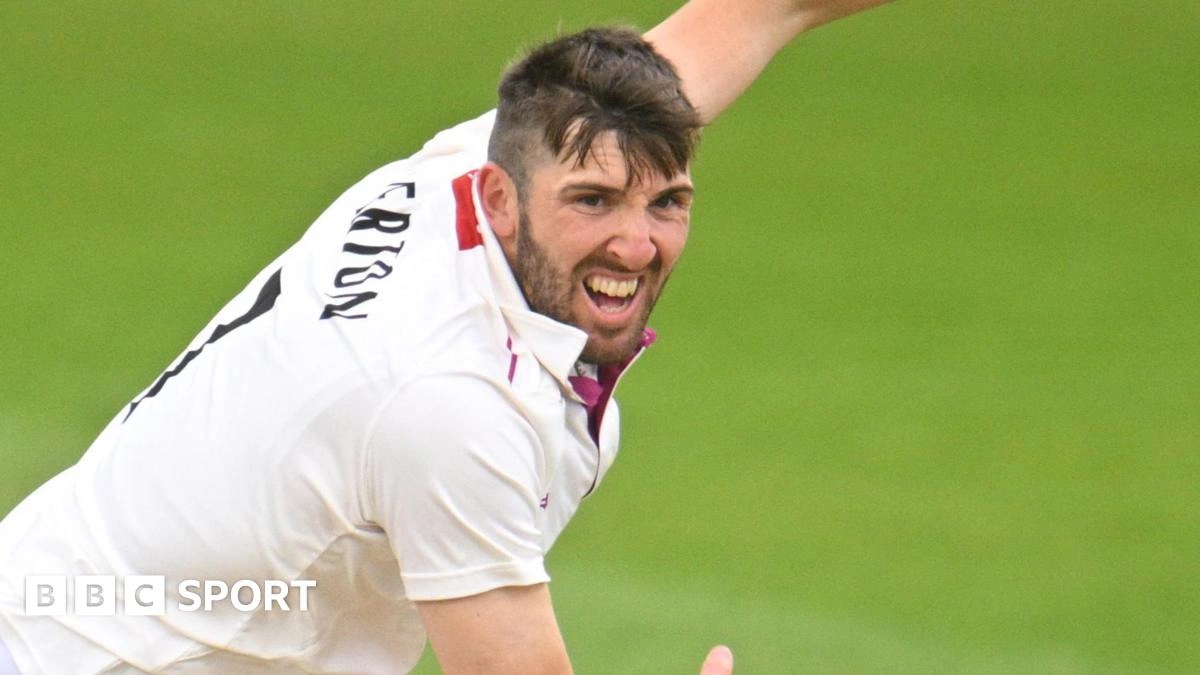 ฟ้าฝนไม่เป็นใจ! Somerset ชวดชัยหลังพายุถล่ม Taunton ปล่อย Sussex รอดตัวหวุดหวิด