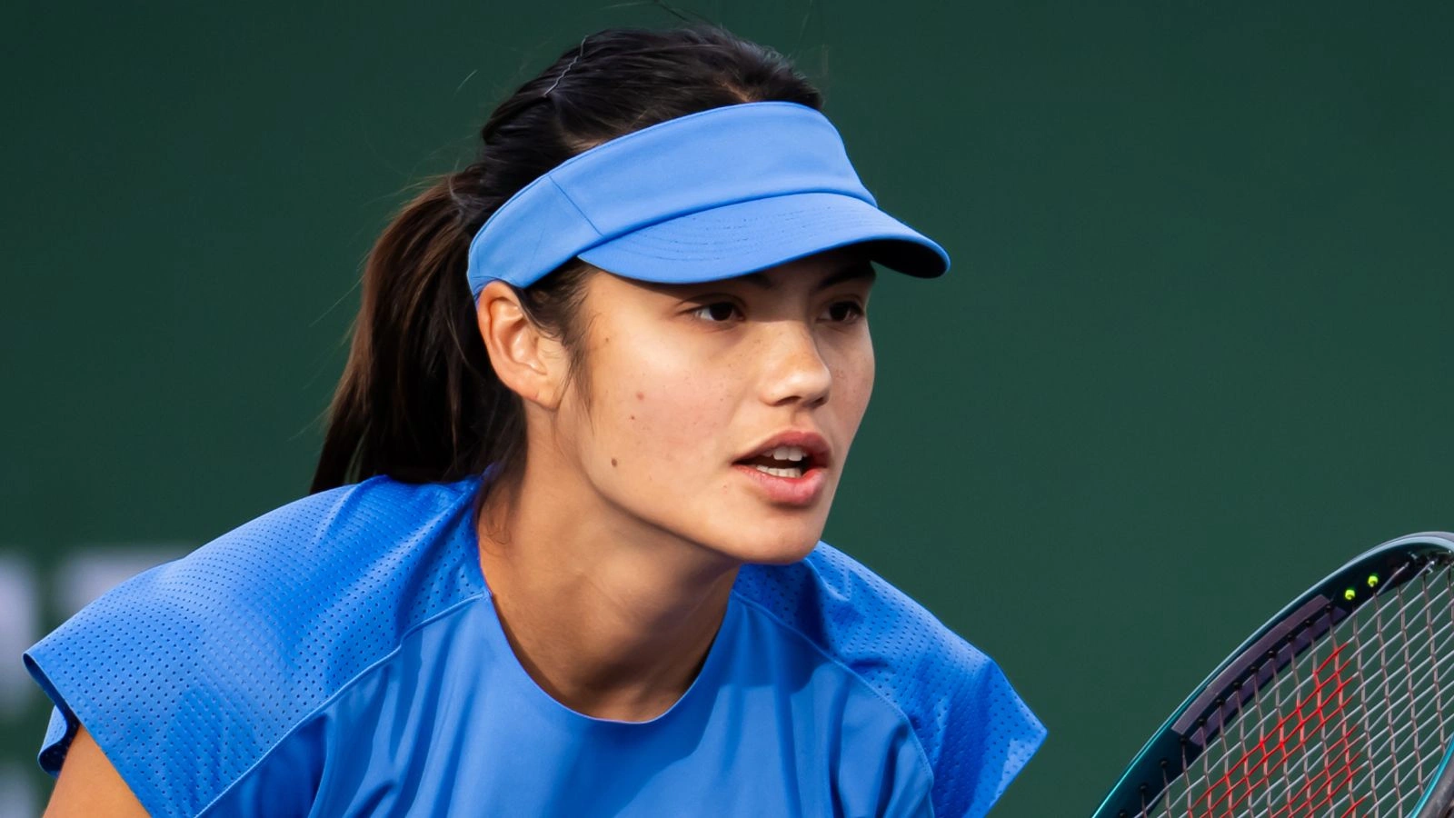 Emma Raducanu: ความล้มเหลวเชิงระบบของ 175 ซม. / 61 กก. / ขวา ต่อ Diane Parry ณ Internationaux de Strasbourg