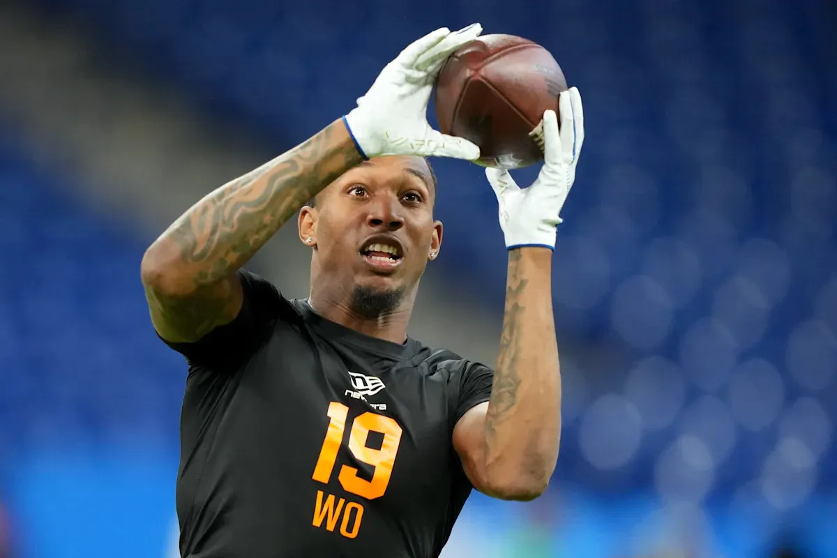 ชำแหละดีลเสี่ยงดวง: เมื่อ Miami Dolphins เลือกเดิมพันกับ Caleb Douglas ในศึก 2026 NFL draft