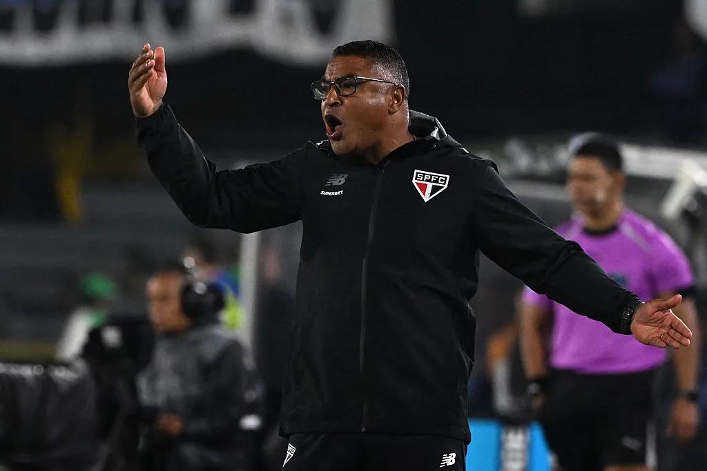 São Paulo ปะทะ Bahia: ส่องไลน์อัพคู่เดือดนัดที่ 14 เมื่อสนามหลักโดนคอนเสิร์ตยึด! 📋