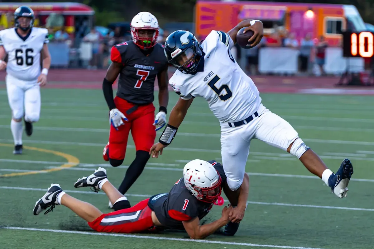 เมล็ดพันธุ์ใหม่จากเพนซิลเวเนีย: Georgia Bulldogs หว่านปุ๋ยทาบทาม James Armstrong จอมทัพสองพลังชีวิต