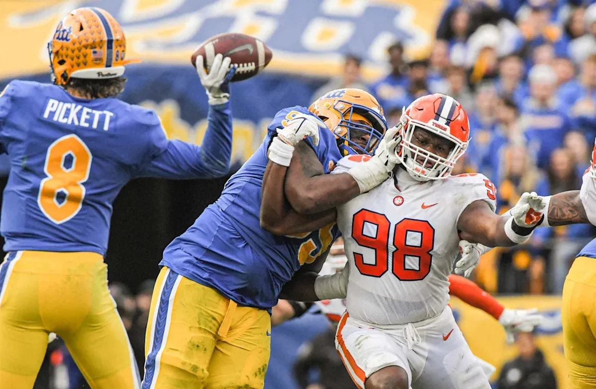 Cincinnati Bengals ปฏิเสธสัญญาปีที่ห้าของ Myles Murphy: เดิมพันบนความไม่แน่นอน