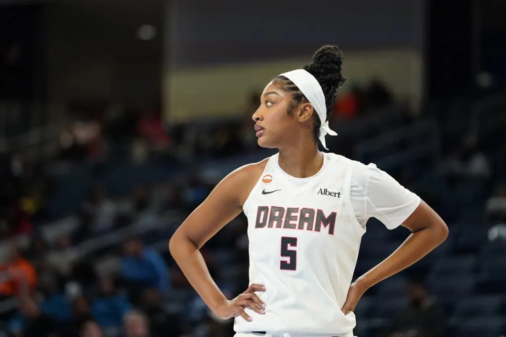 การประเมินความเสี่ยง ณ Wintrust Arena: Angel Reese กับการบริหารจัดการภาระงานในระบบของ Atlanta Dream