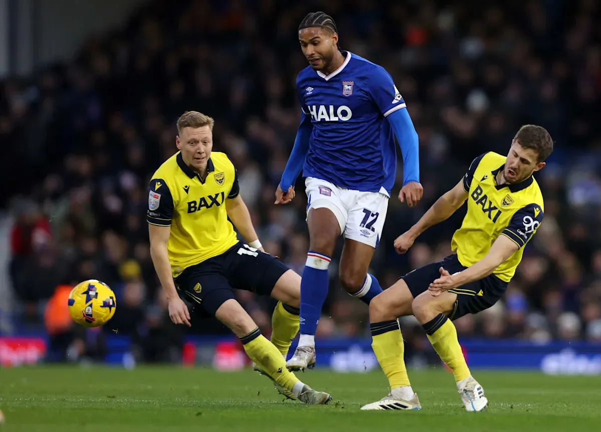 เจาะปมปริศนา: ทำไมดีลซื้อขาด Jens Cajuste ของ Ipswich Town ถึงยังไม่เด้ง? แล้ว Napoli จะเอายังไงต่อดีล่ะเนี่ย!