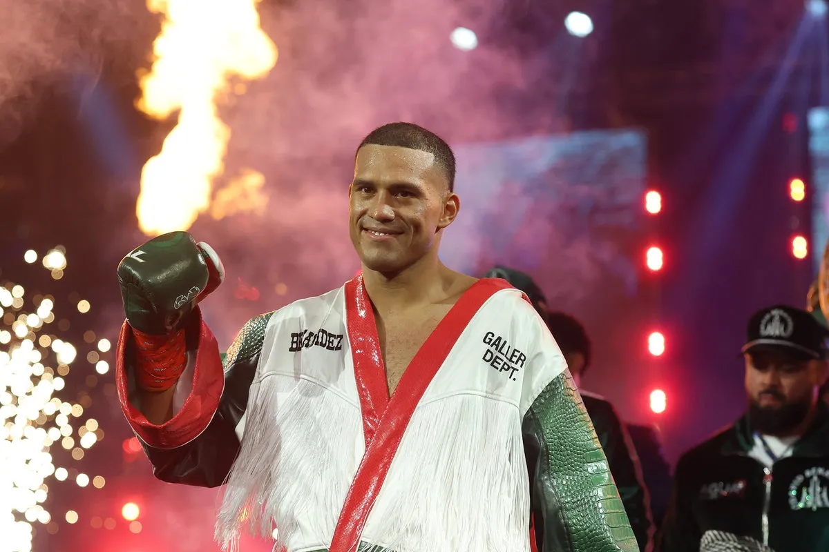 Couture Clash: เมื่อ Benavidez ข้ามรุ่นไปท้าดวล Zurdo ในค่ำคืนแห่งความระยิบระยับที่ Las Vegas