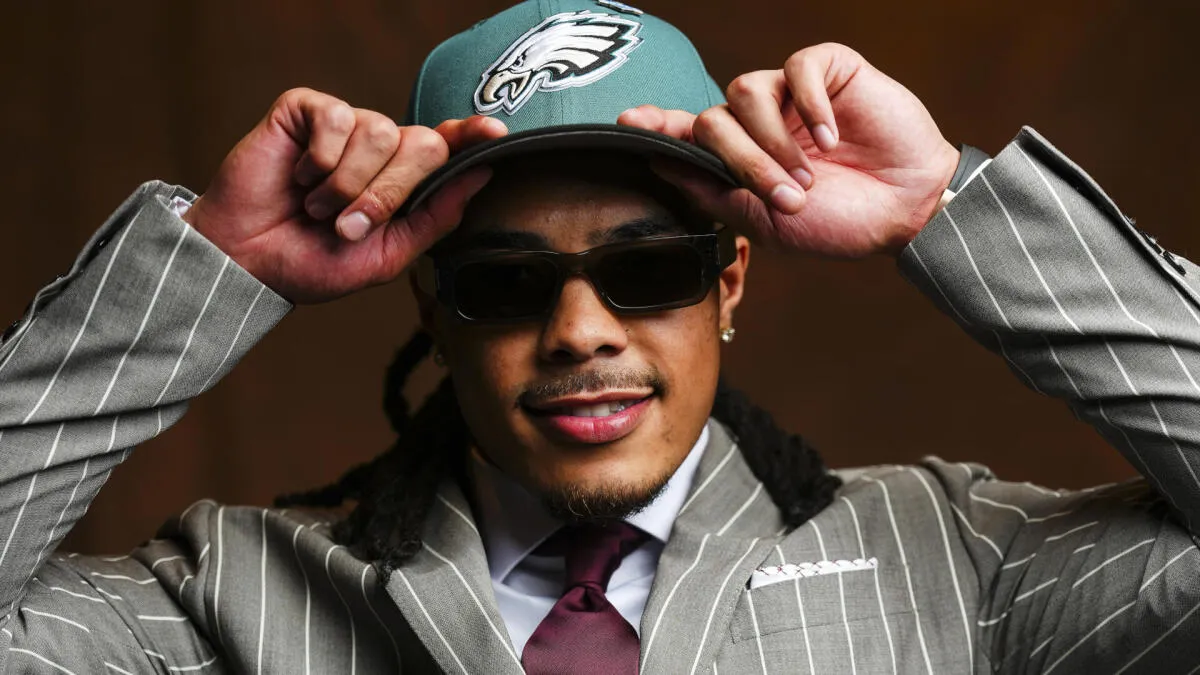 ปฐมบทแห่งพันธสัญญา: Makai Lemon จารึกนามคนแรกในสมรภูมิสัญญาหน้าใหม่ NFL Draft 2026