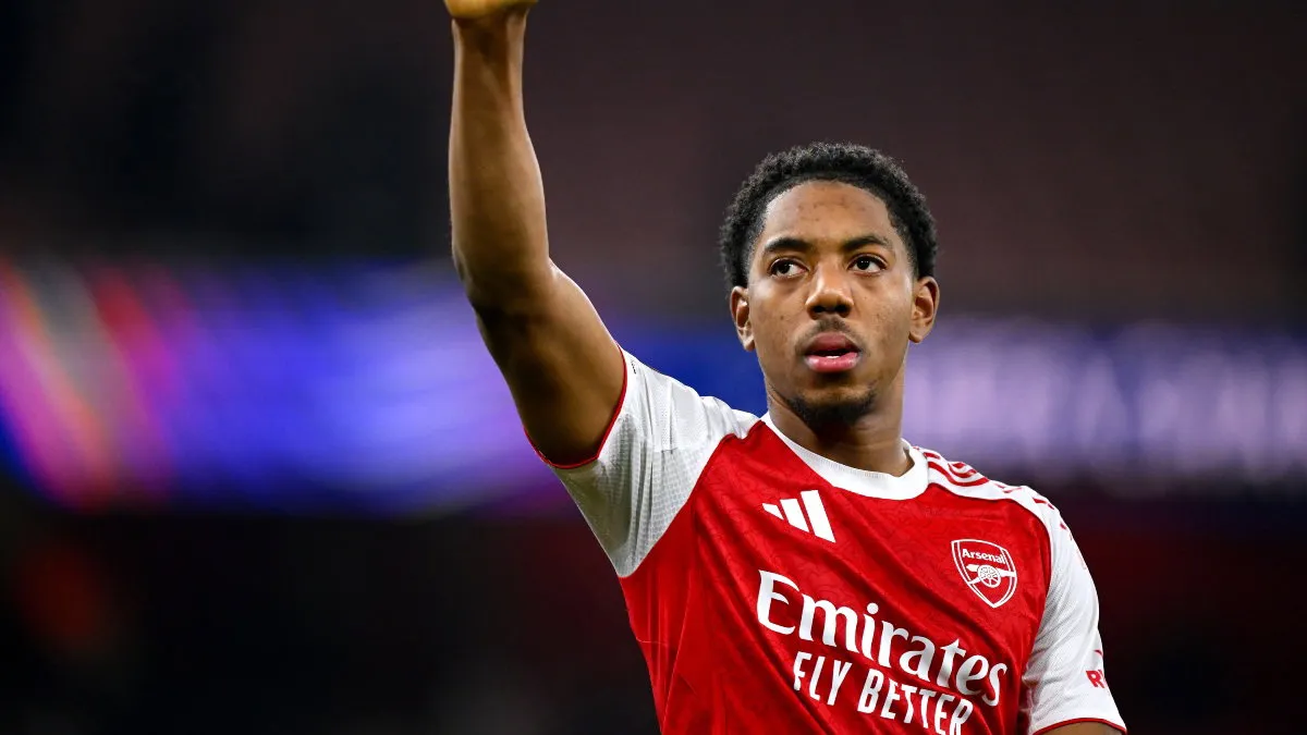 Myles Lewis-Skelly: แสงสลัวที่ Emirates กับคำสารภาพของ Arteta ท่ามกลางเงาของ United