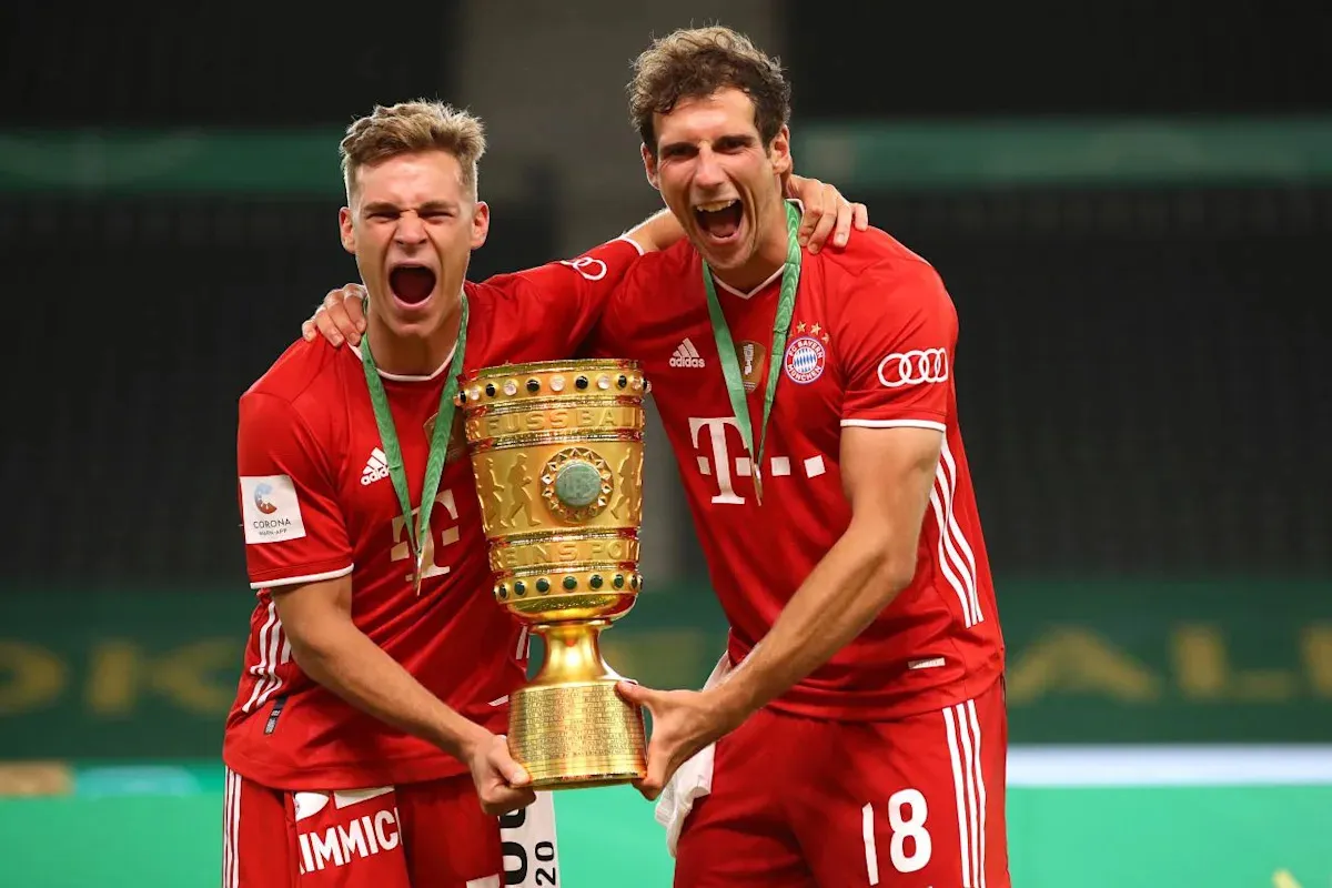 หยาดน้ำตาใต้แสงไฟที่เลือนลาง: Joshua Kimmich กับบทเพลงอำลาของ Leon Goretzka ณ Bayern Munich