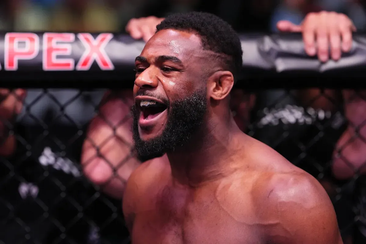 เจาะแทคติก Aljamain Sterling: ทำไมเขาถึงควรข้ามคิว Movsar Evloev เพื่อชิงเข็มขัดกับ Alex Volkanovski