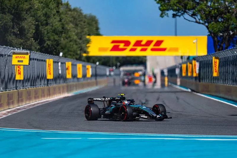 รายงานการวิเคราะห์ Miami Grand Prix: ประสิทธิภาพของลอจิสติกส์และการบริหารจัดการยางนำไปสู่ชัยชนะของหมายเลข 12