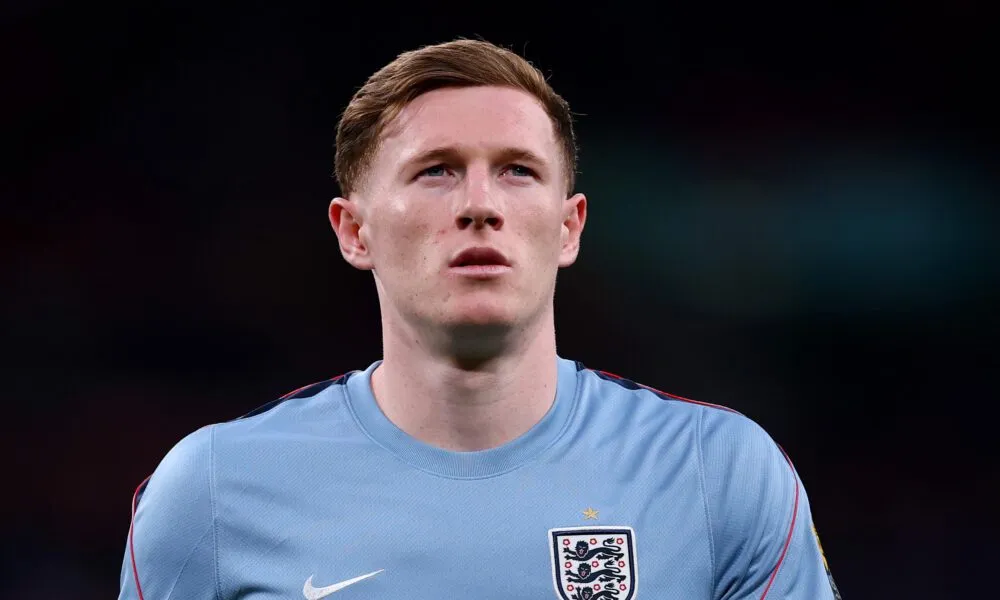Manchester United ถอยดีกว่า! ไม่ขอร่วมวงประมูล Elliot Anderson ให้กระเป๋าฉีกแข่งกับเพื่อนบ้านน่ารำคาญ