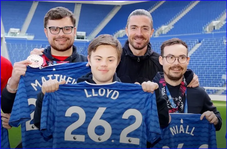 เงาตะคุ่มที่ Goodison Park: บันทึกความเคลื่อนไหวของ Everton ท่ามกลางแสงโพล้เพล้ที่จางหาย