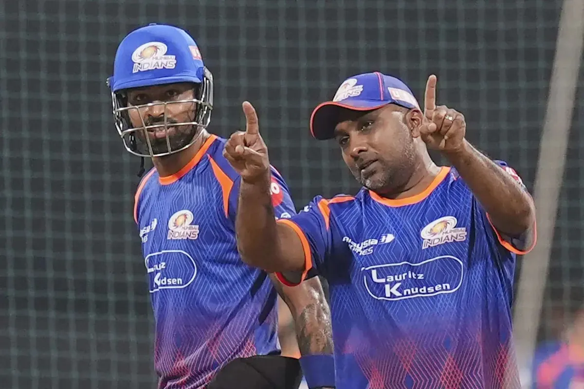 สถาปัตยกรรมที่ผุกร่อนของ Mumbai Indians: Mahela Jayawardene กับการยื้อยุดโครงสร้างที่กำลังพังทลาย